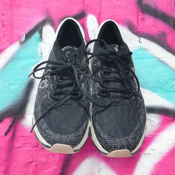 RYKA Reflect Devotion X  Woman's Size 8.5. In Outstanding Condition. See Pics - Picture 4 of 8